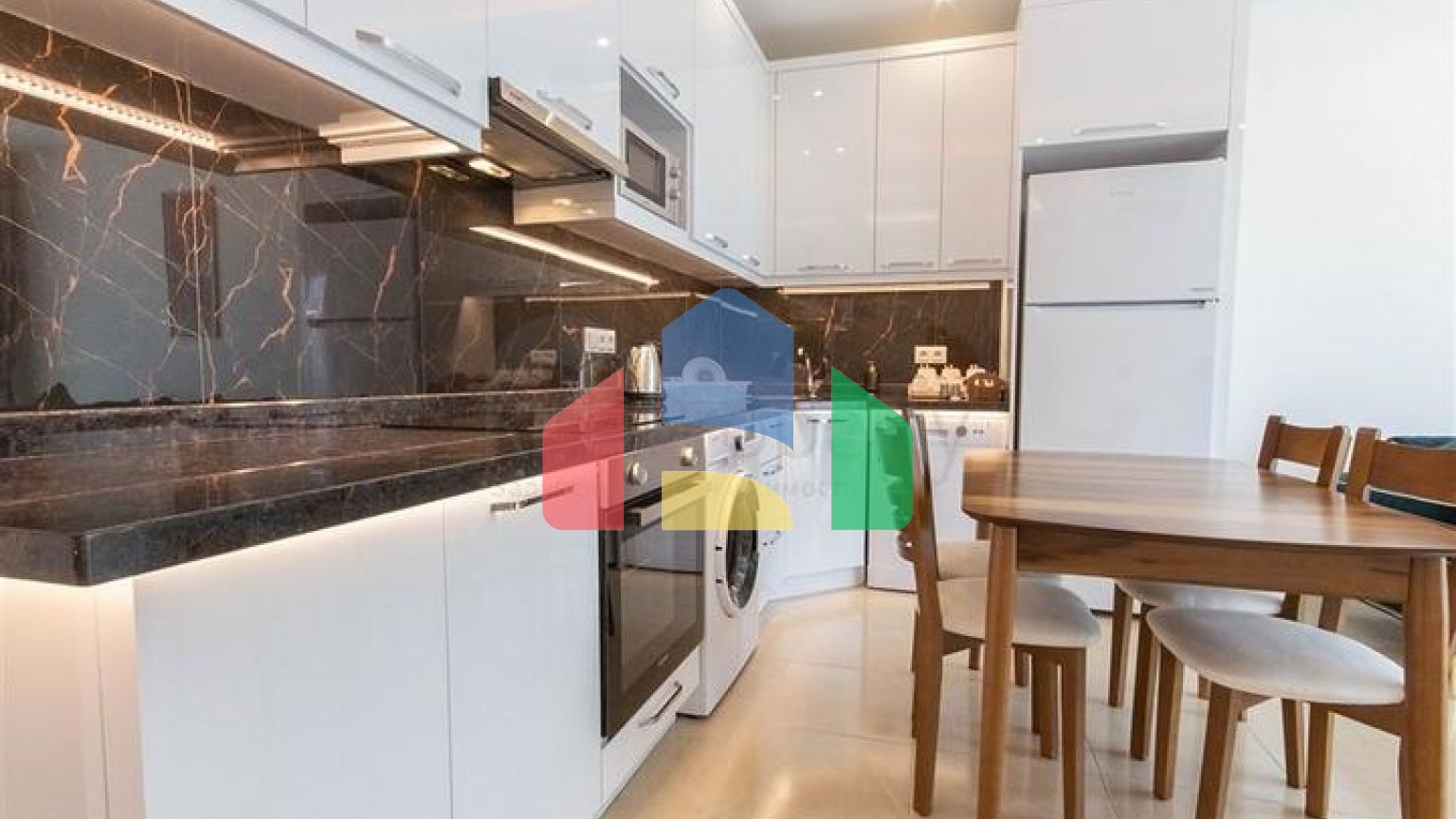 Меблированная квартира планировки 1+1