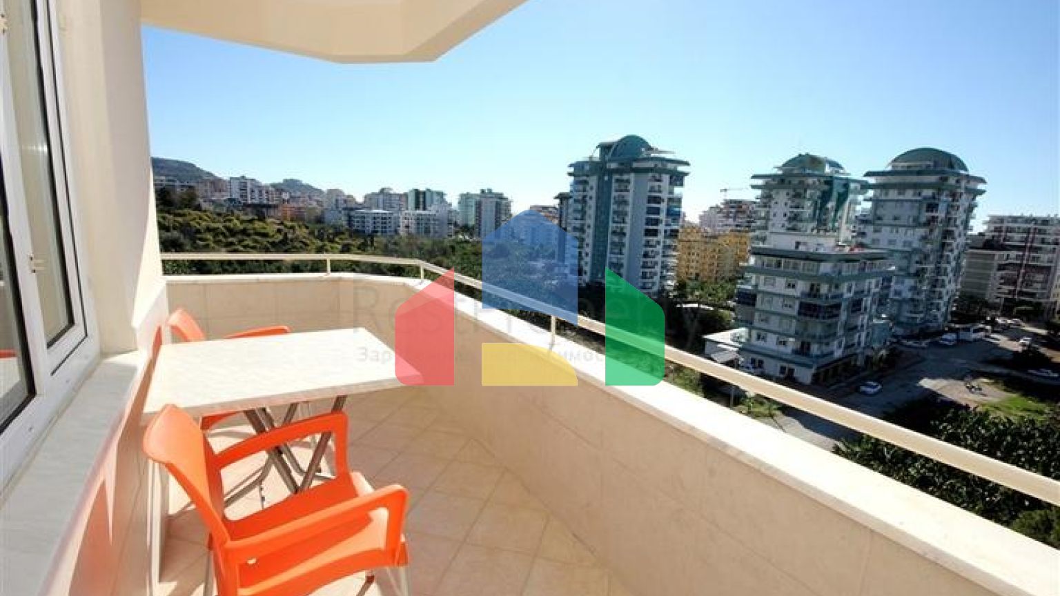 Квартира планировкой 2+1 в районе Махмутлар