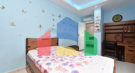 2+1 apartment with separate kitchen 125 m from the sea in Mahmutlar district