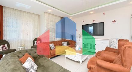 2+1 apartment with separate kitchen 125 m from the sea in Mahmutlar district