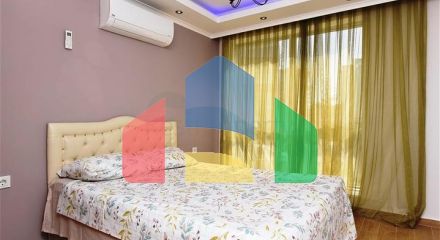 Квартира 1 + 1 в районі Махмутлар на відстані всього 350 метрів до моря