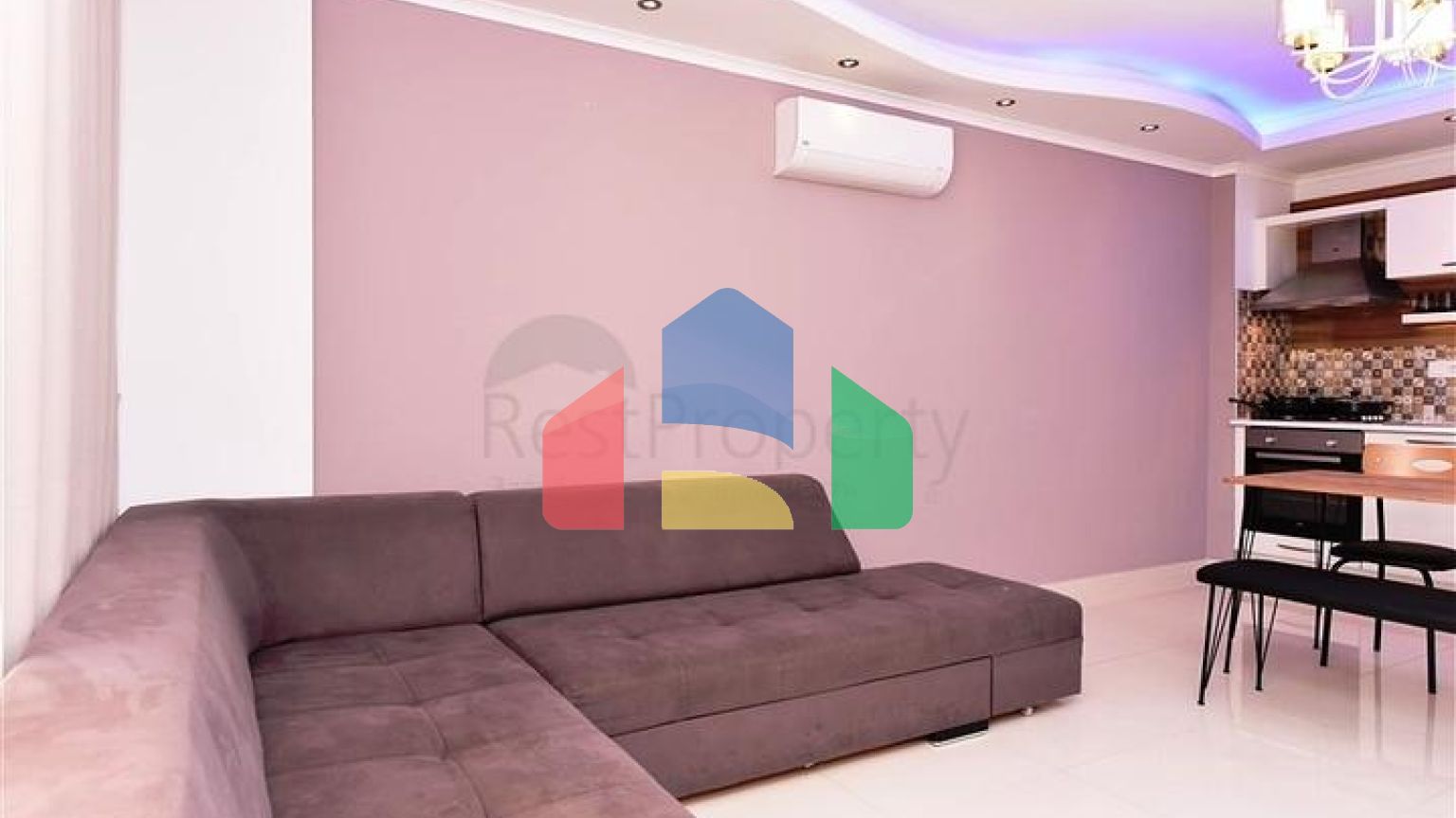 Квартира 1+1 в районе Махмутлар на расстоянии всего 350 метров до моря