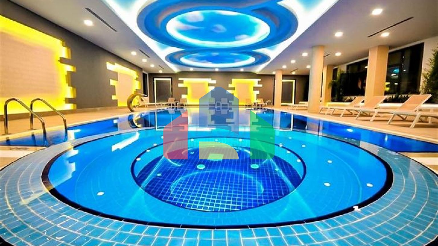 Квартира 1+1 на первой линии в районе Махмутлар