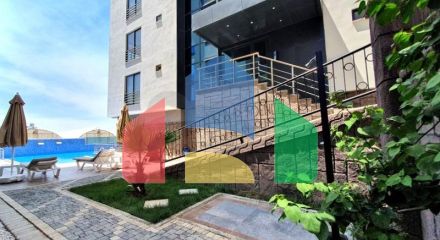 Просторный пентхаус 3+2 в районе Махмутлар