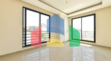 Просторий пентхаус 3 + 2 в районі Махмутлар