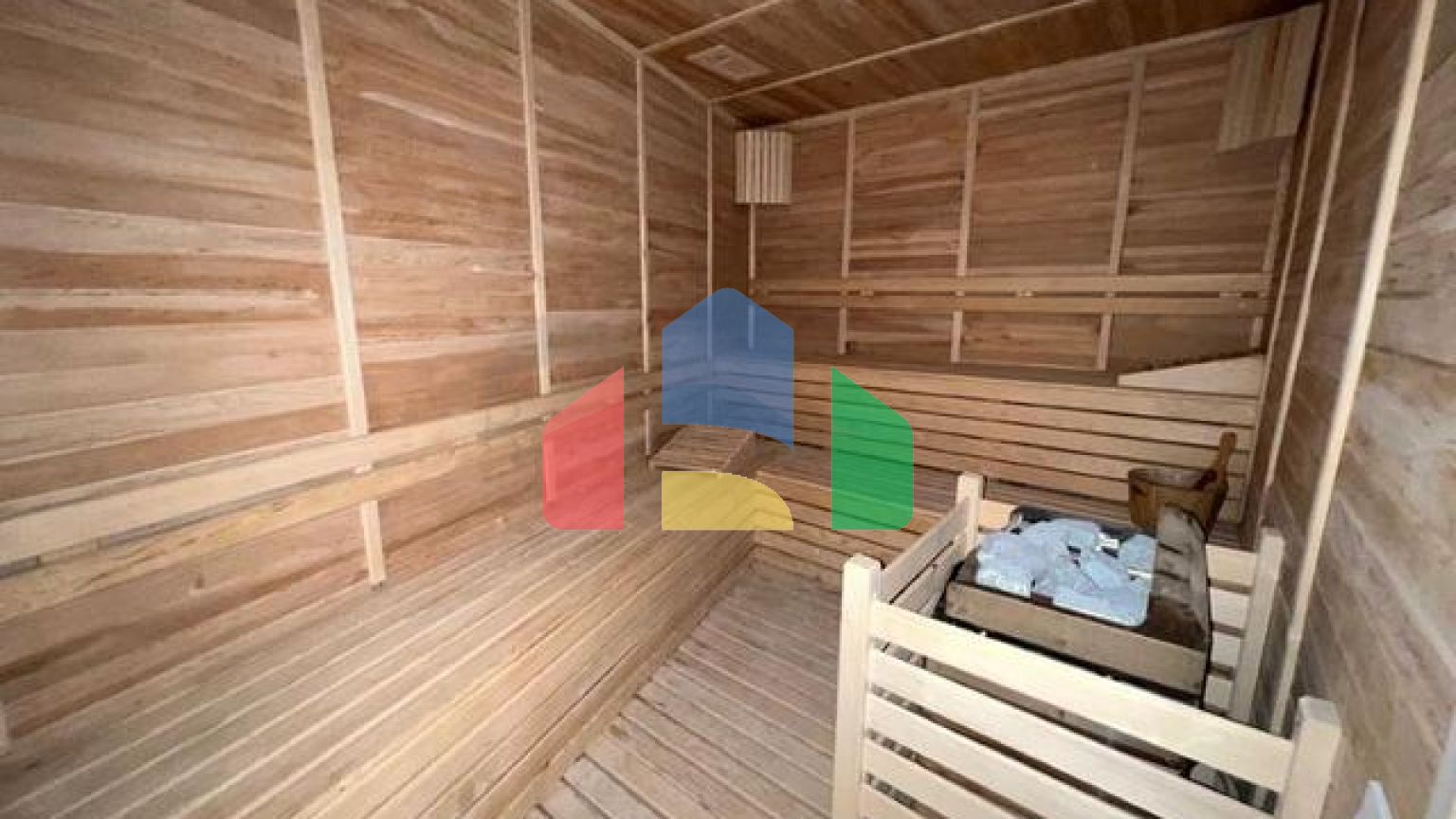 Просторий пентхаус 3 + 2 в районі Махмутлар