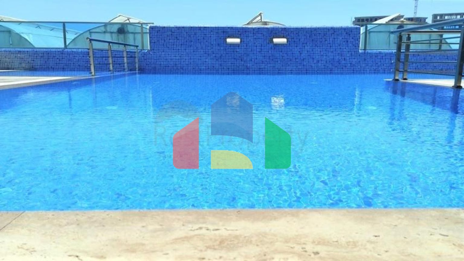 Просторий пентхаус 3 + 2 в районі Махмутлар