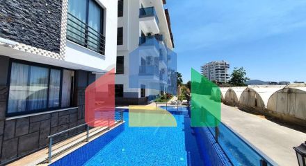 Просторий пентхаус 3 + 2 в районі Махмутлар