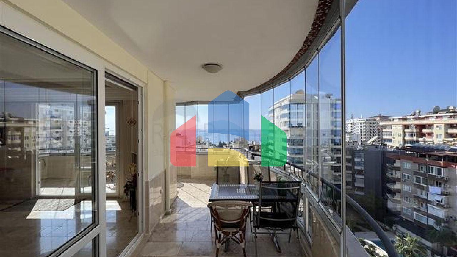 Апартаменти 2 + 1 з видом на море