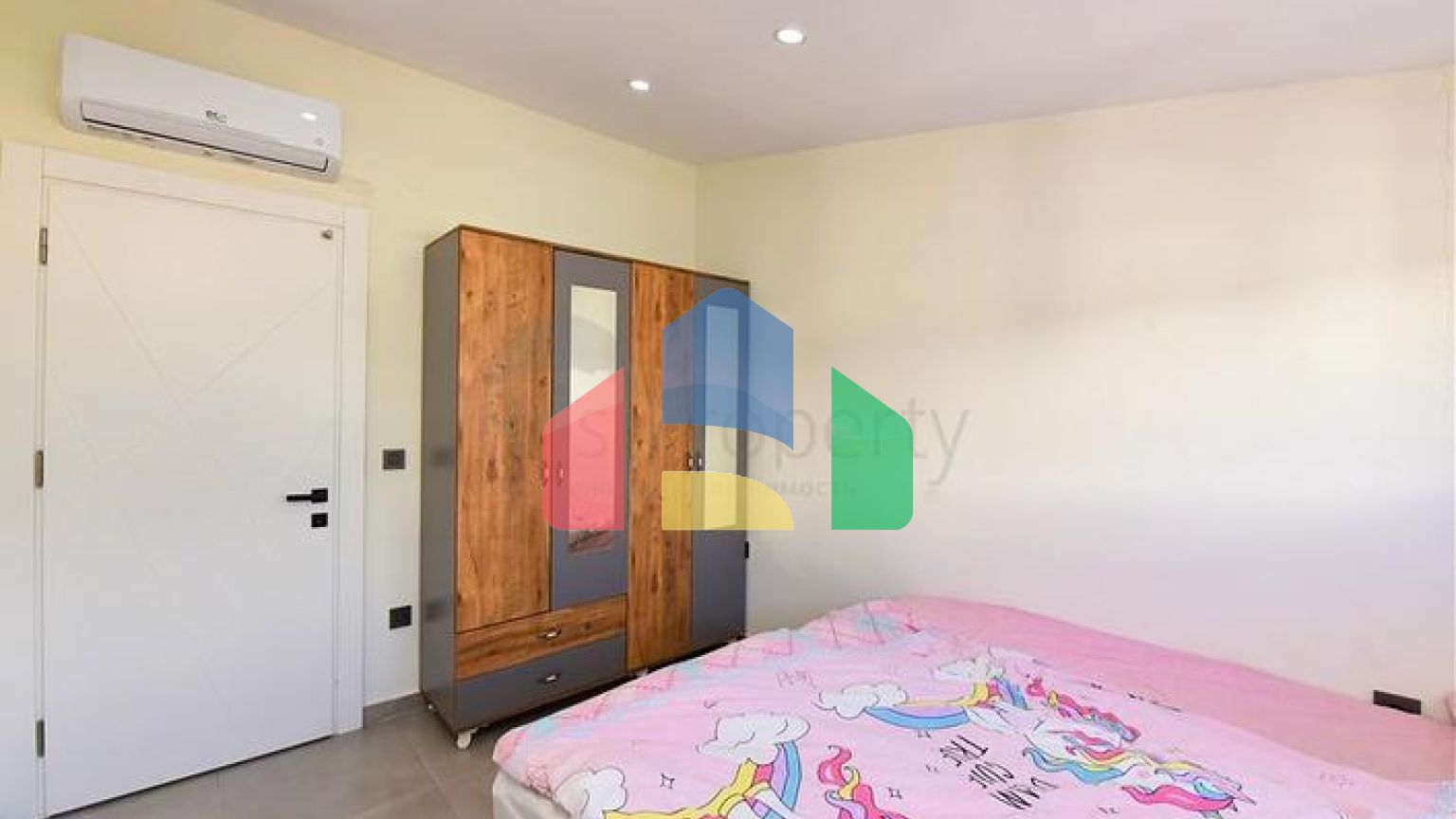 Пентхаус 2+1 в самом центре Махмутлара