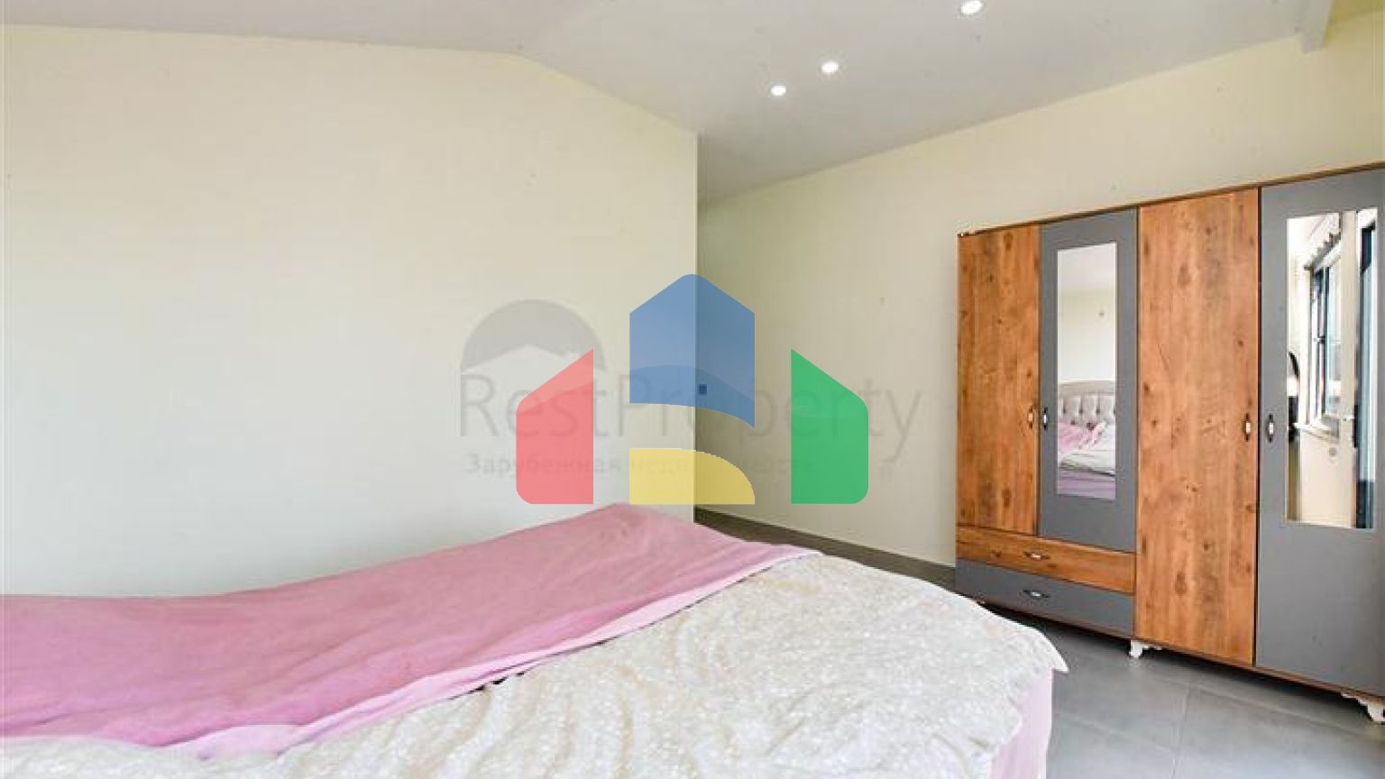 Пентхаус 2+1 в самом центре Махмутлара