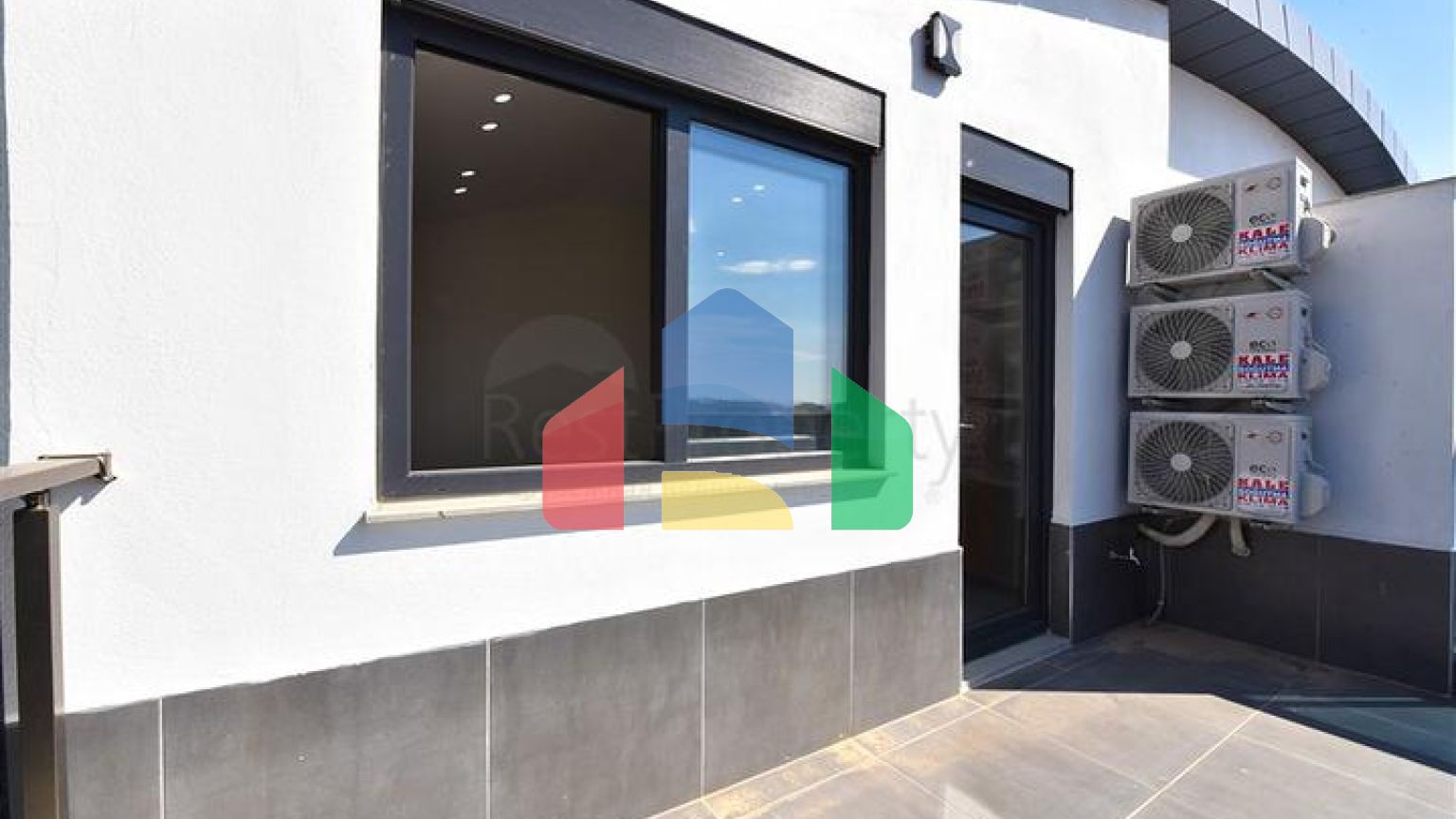 Пентхаус 2+1 в самом центре Махмутлара