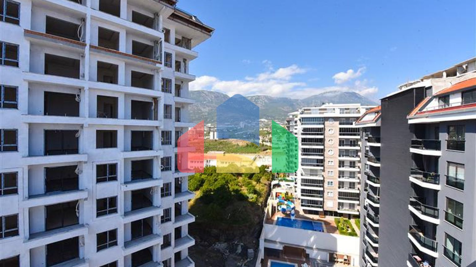 Пентхаус 2+1 в самом центре Махмутлара