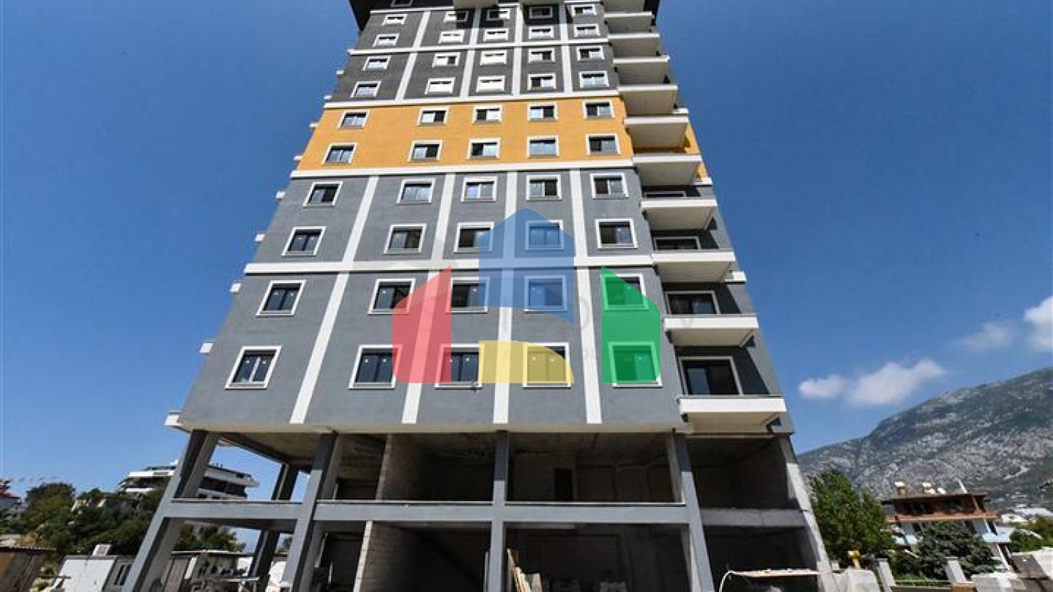 Квартира 1+1 в новом доме в районе Махмутлар