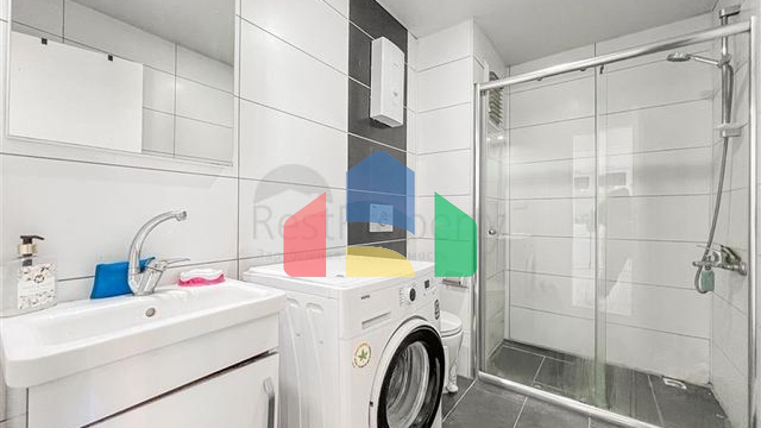 Апартаменты 1+1 в районе Махмутлар