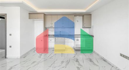 Пенхаус с видом на море в районе Махмутлар