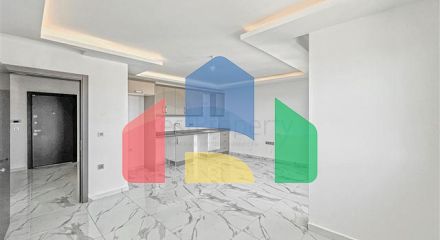 Пенхаус с видом на море в районе Махмутлар