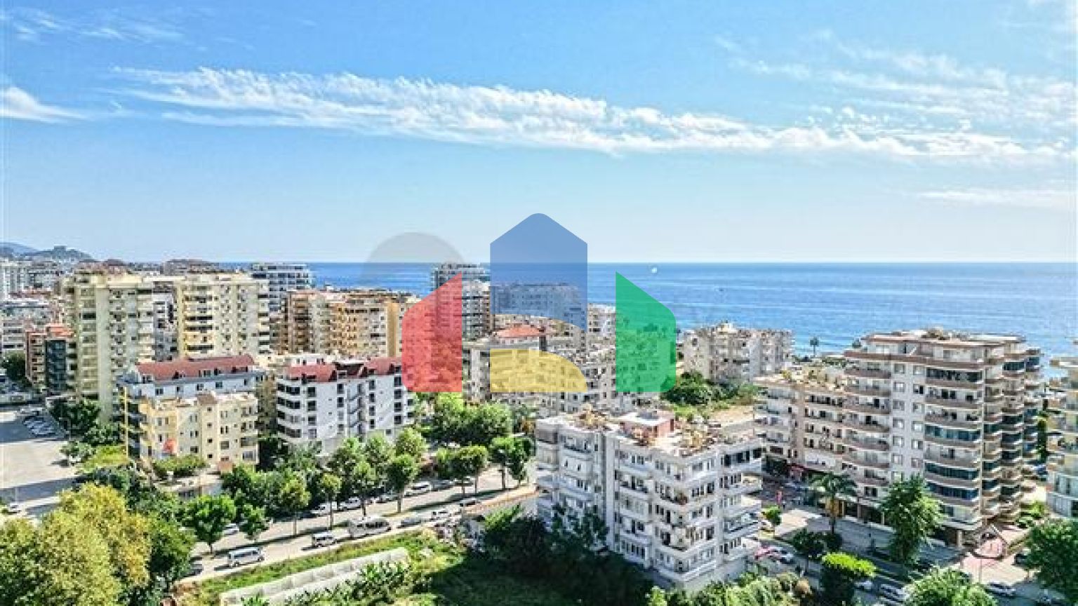 Пенхаус с видом на море в районе Махмутлар