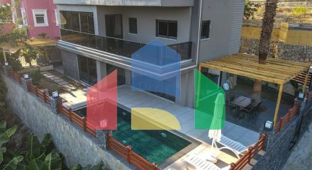 Велика вілла 4+2 у знаменитому районі Махмутлар