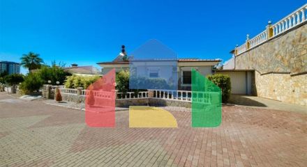 Приватна вілла 2 + 1 в районі Махмутлар всього в 900м від Середземного моря