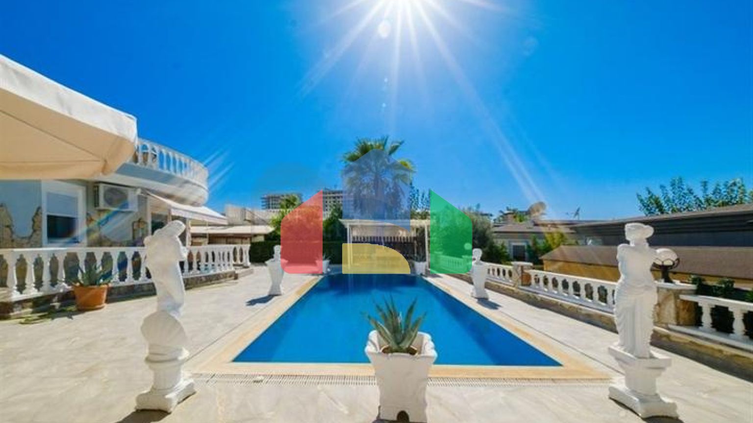 Приватна вілла 2 + 1 в районі Махмутлар всього в 900м від Середземного моря