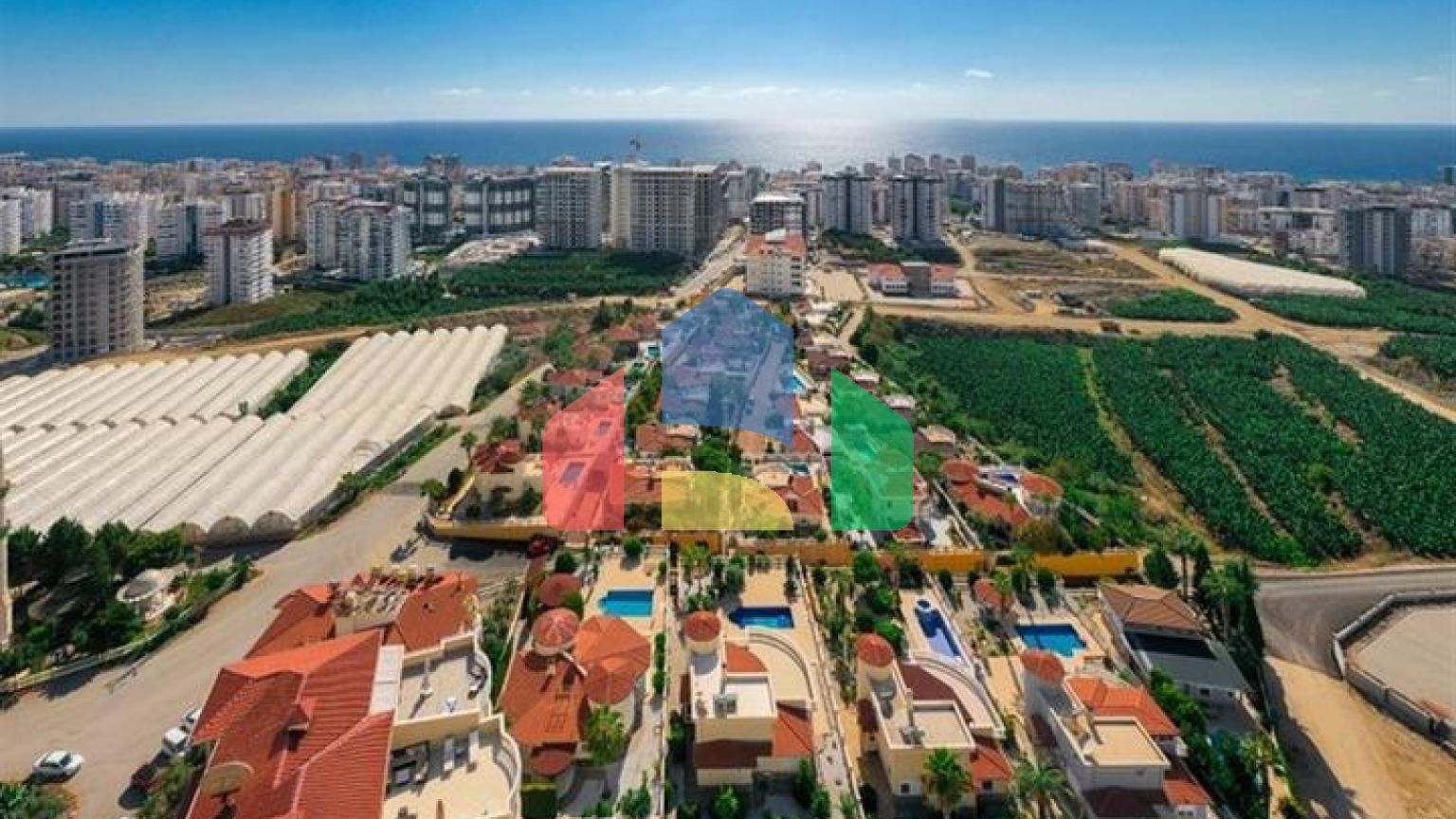 Приватна вілла 2 + 1 в районі Махмутлар всього в 900м від Середземного моря