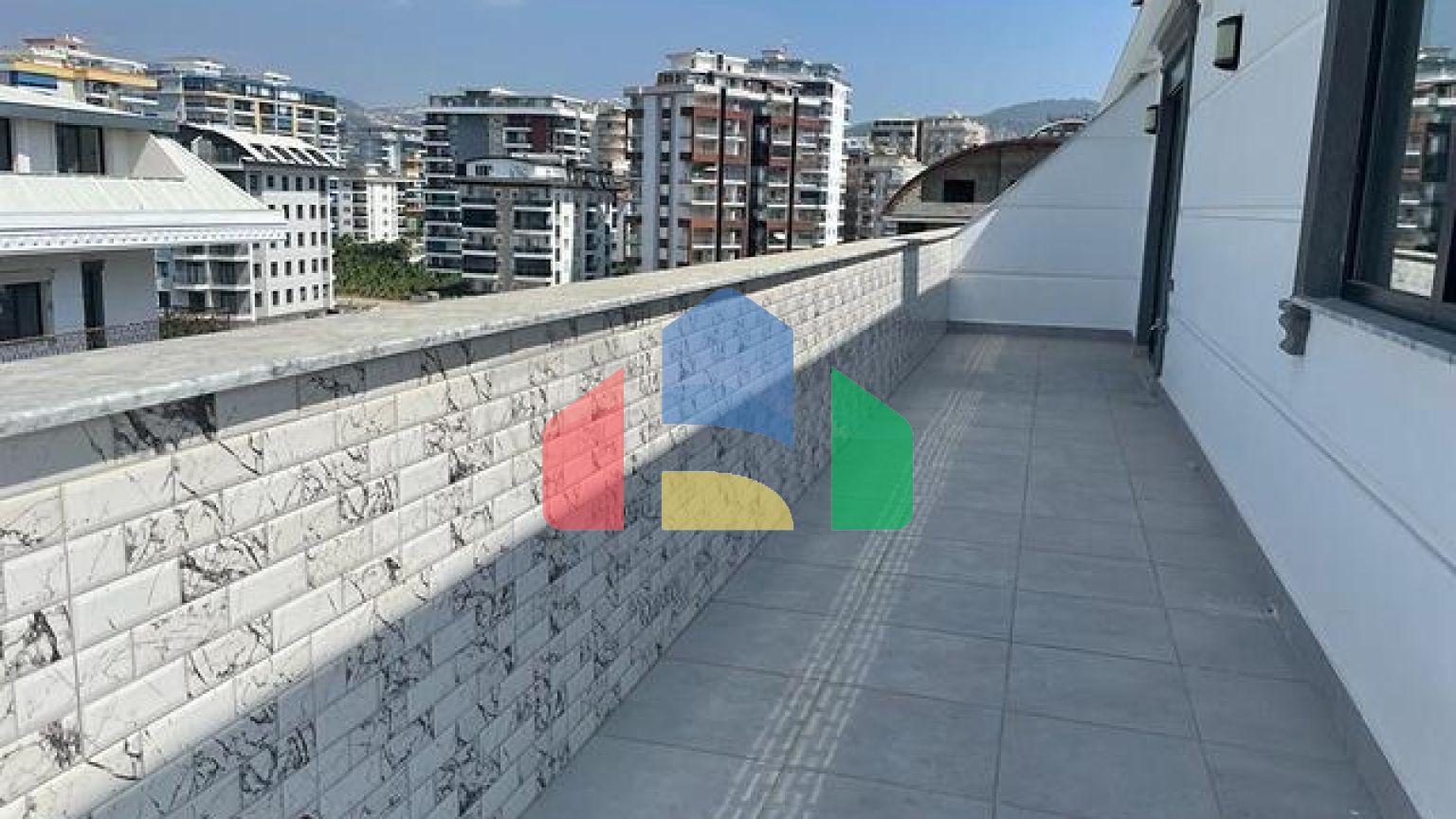 Пентхаус 3+1 в популярном районе Махмутлар