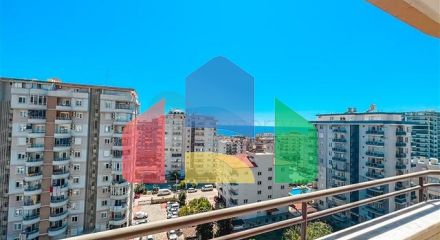 Spacious 4+1 penthouse with sea view