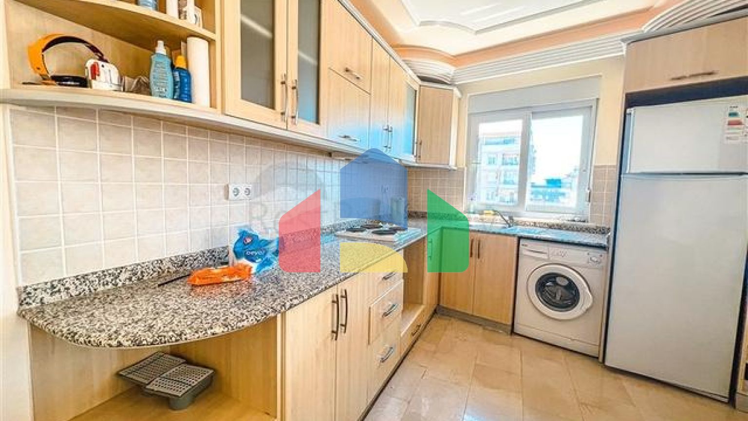 Просторий пентхаус 4 + 1 з видом на море