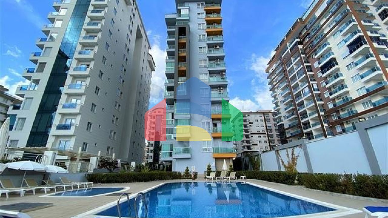 Пентхаус 3+1 в районе Махмутлар