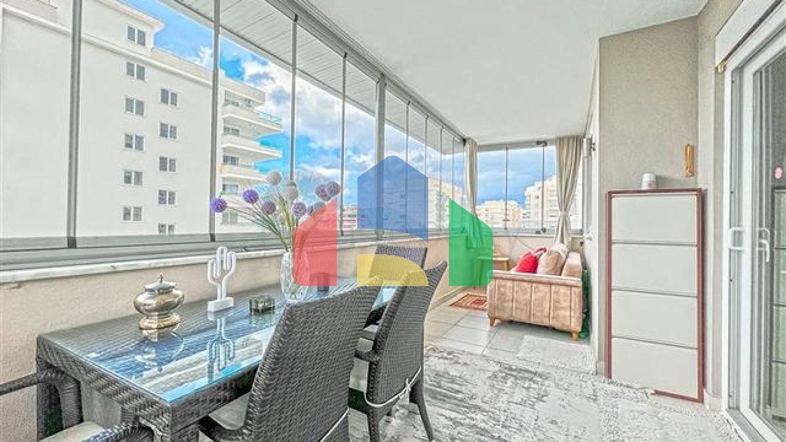 Пентхаус планировкой 2+1 в районе Махмутлар