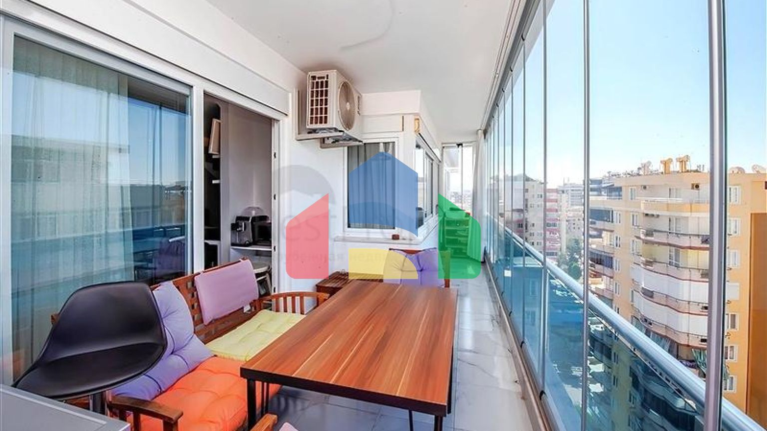 Трехкомнатная квартира в районе Махмутлар в 400 м от моря