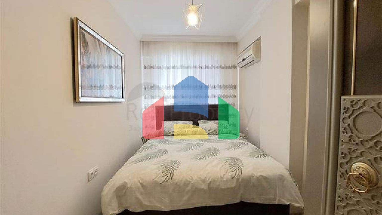 Квартира 1+1 всего в 150 метрах от моря в районе Махмутлар