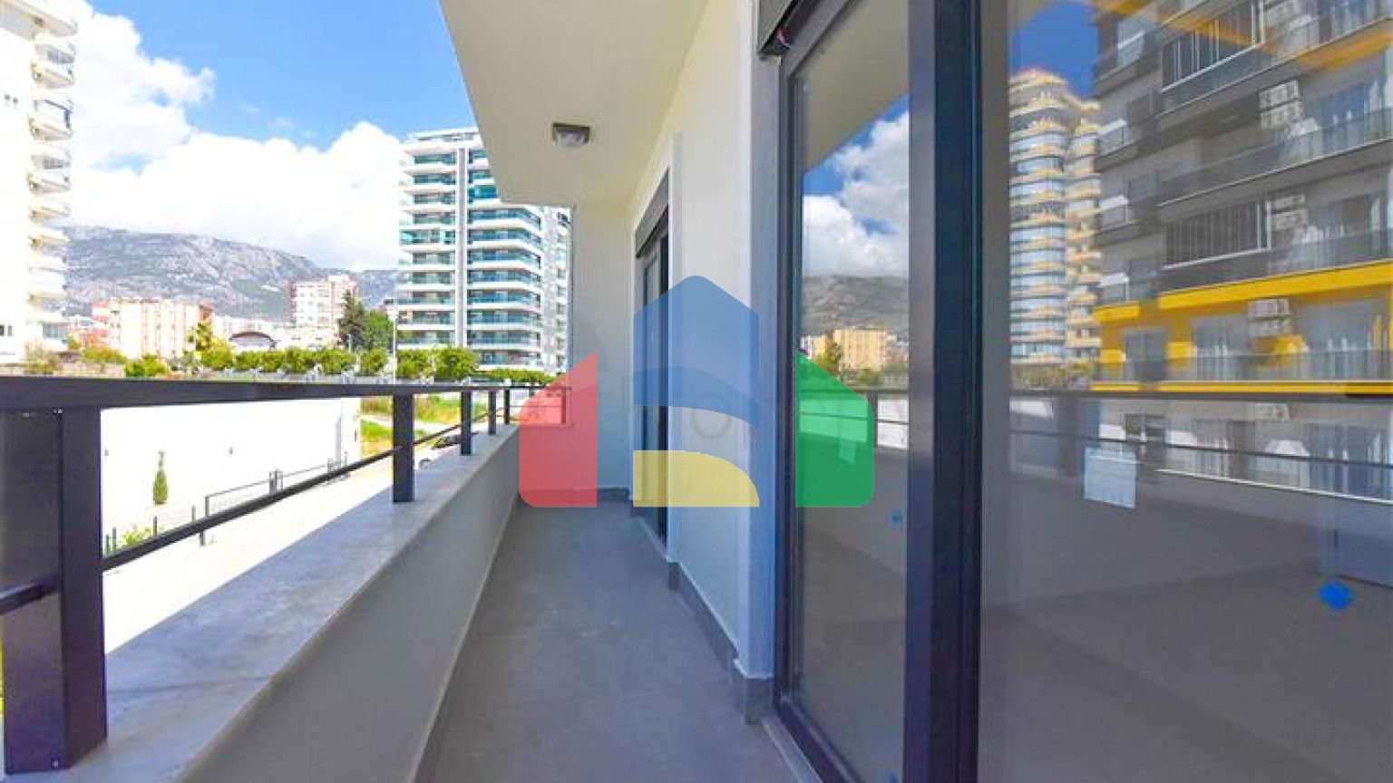 Квартира 1+1 в районе Махмутлар