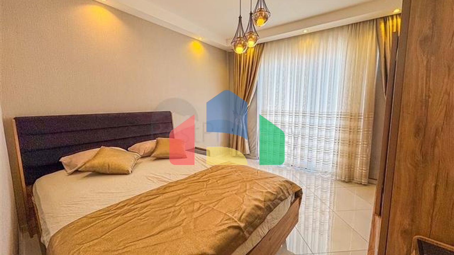 Пентхаус с видом на море в престижном жилом комплексе