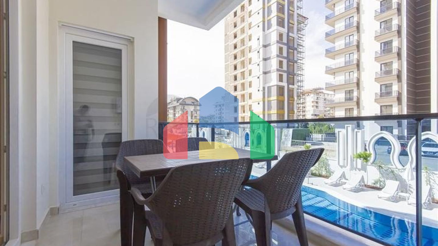 Сучасна квартира в кроці від моря-комфорт і стиль в Махмутларі