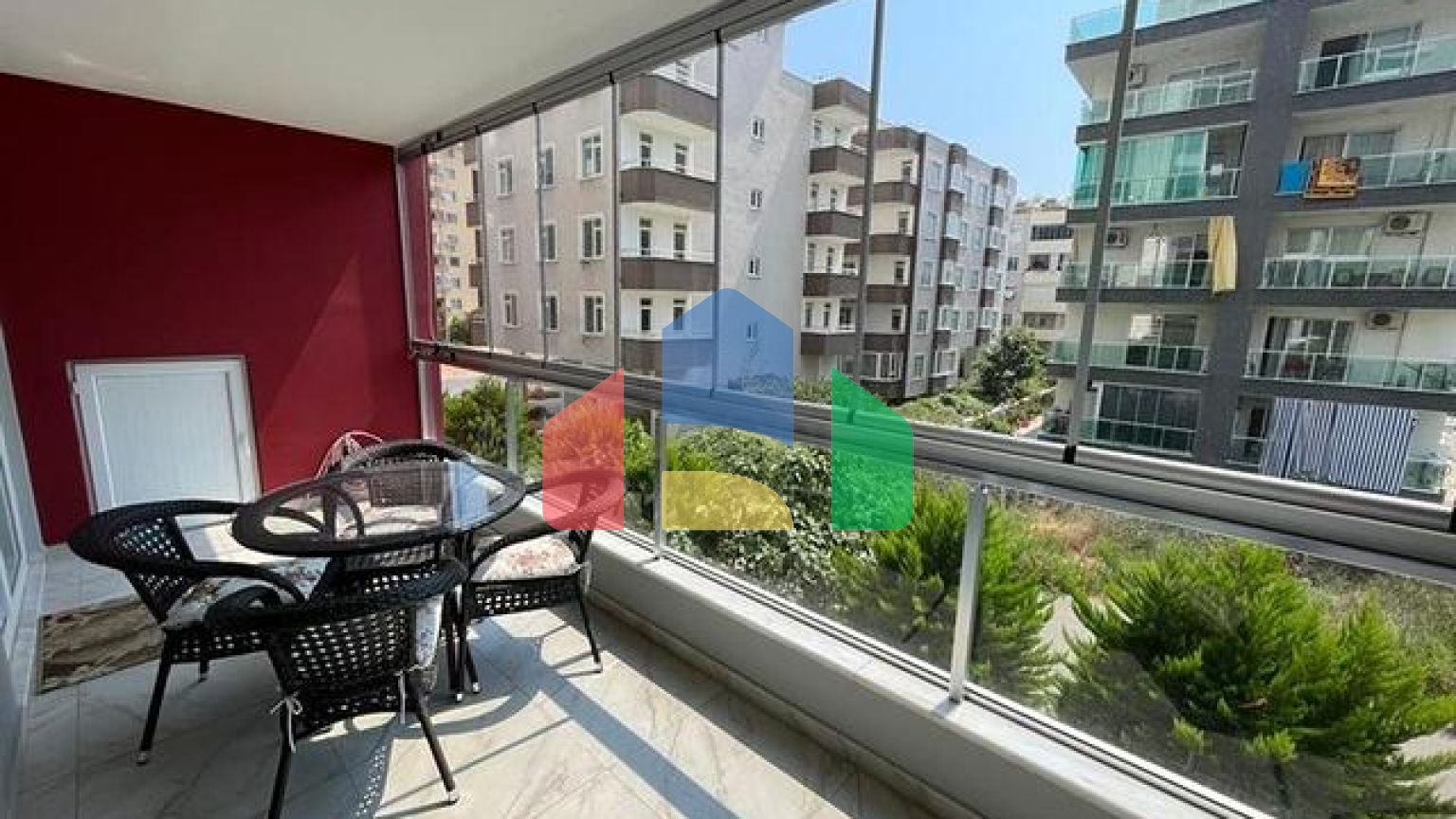 Квартира 3+1 с отдельной кухней в районе Махмутлар