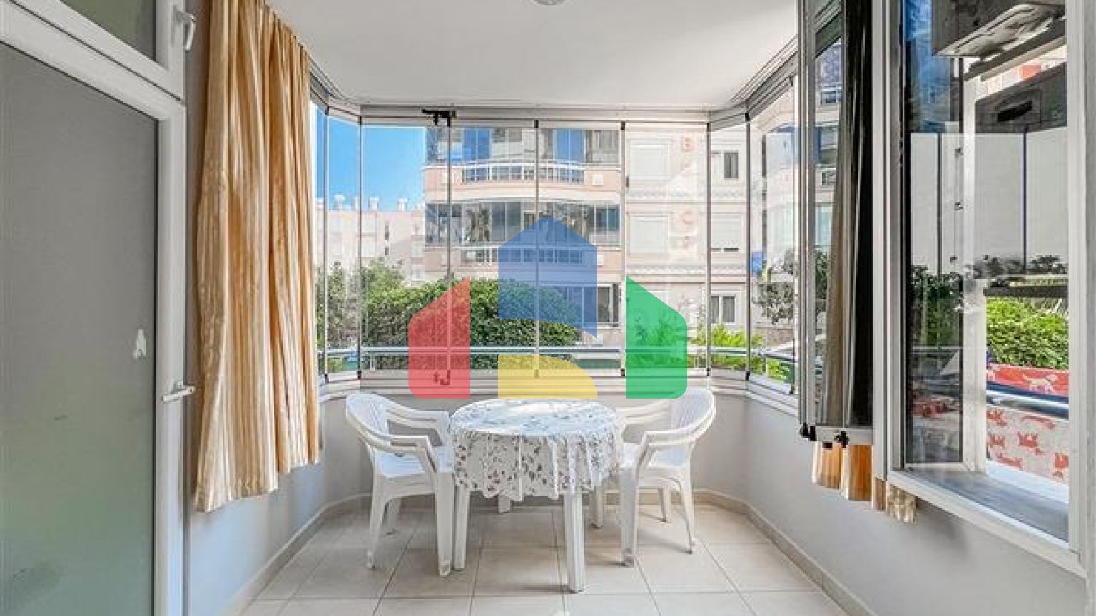 Квартира 1+1 в районе Махмутлар в 250 м от моря