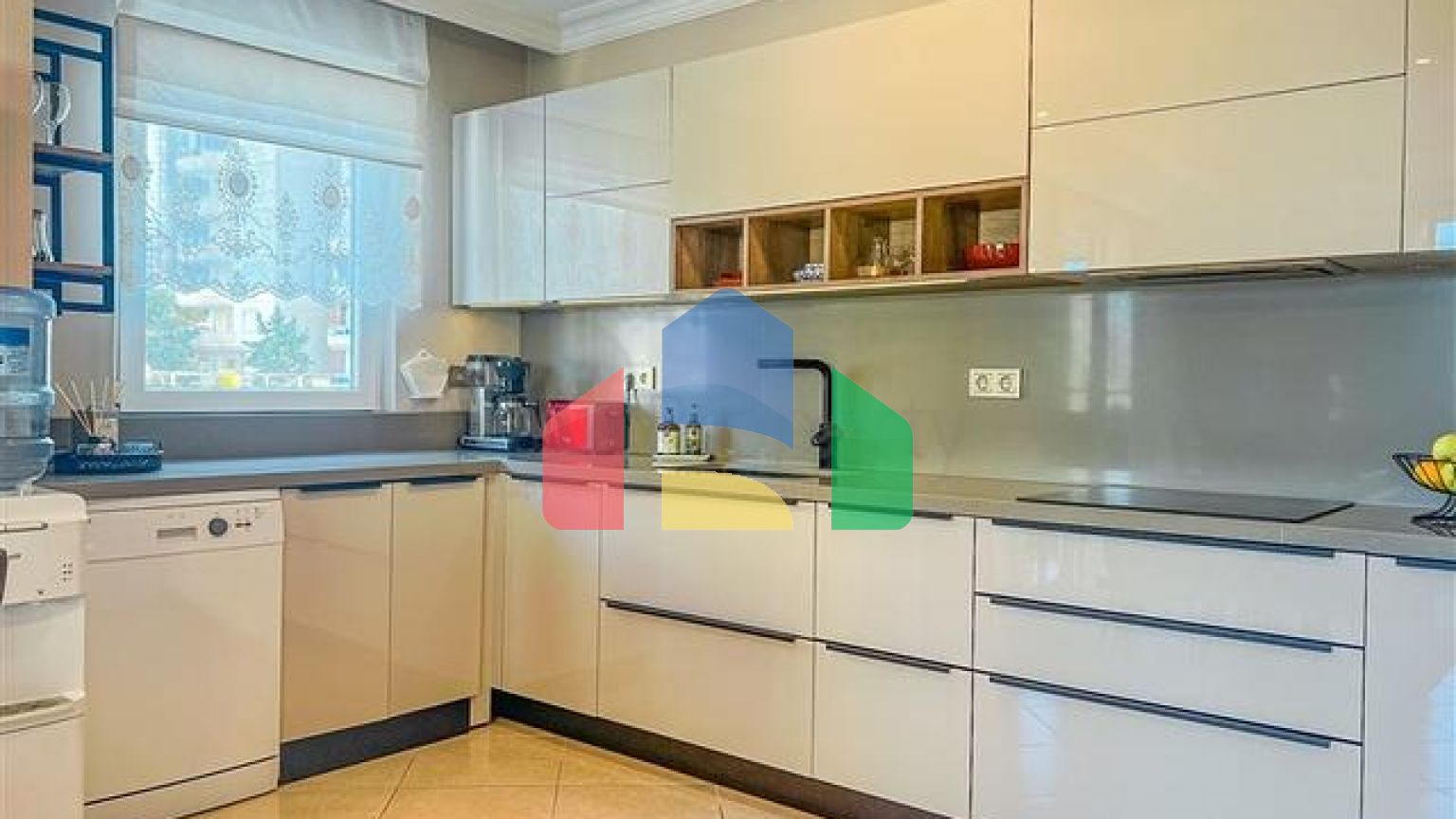 Просторная квартира 2+1 с большой террасой