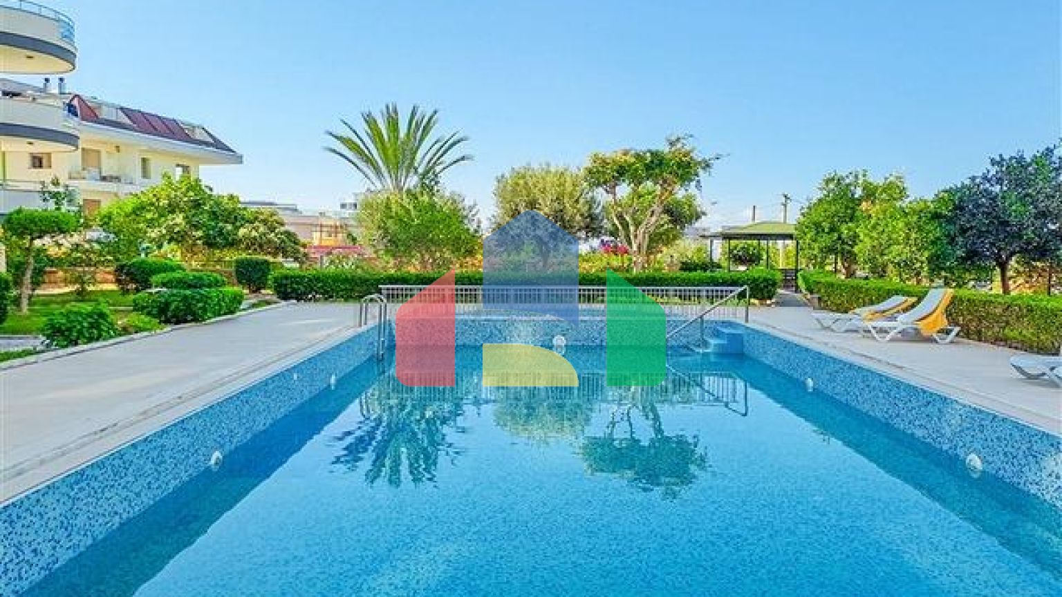 Просторная квартира 2+1 с большой террасой