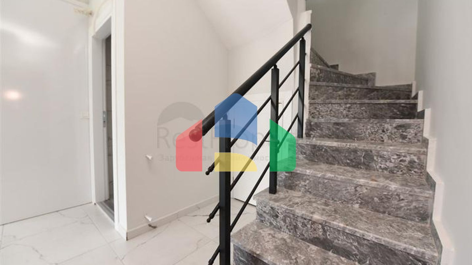 Пентхаус 3+1 в районе Махмутлар