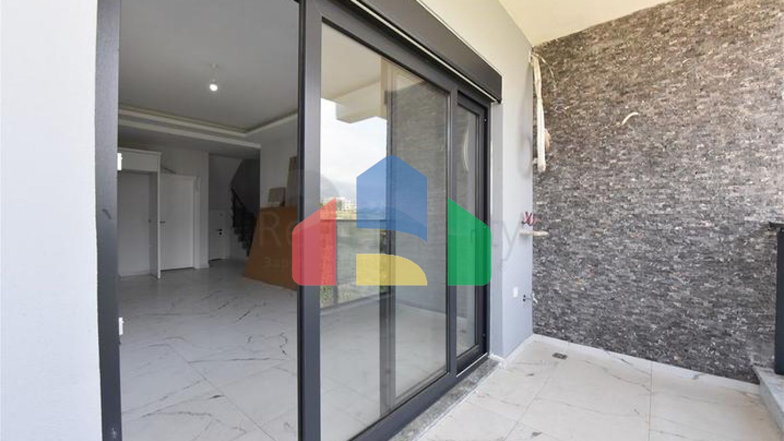 Пентхаус 3+1 в районе Махмутлар