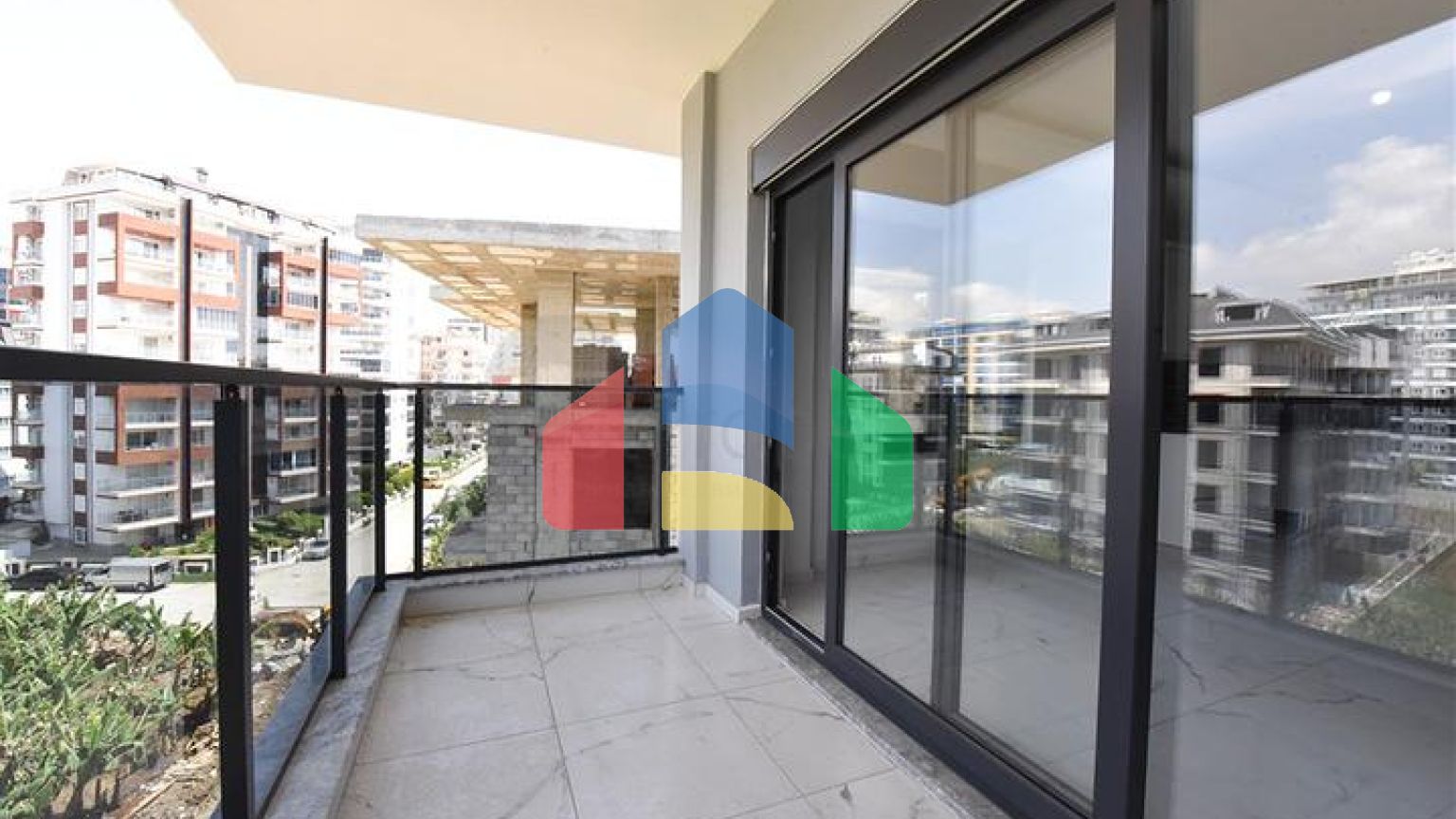 Пентхаус 3+1 в районе Махмутлар