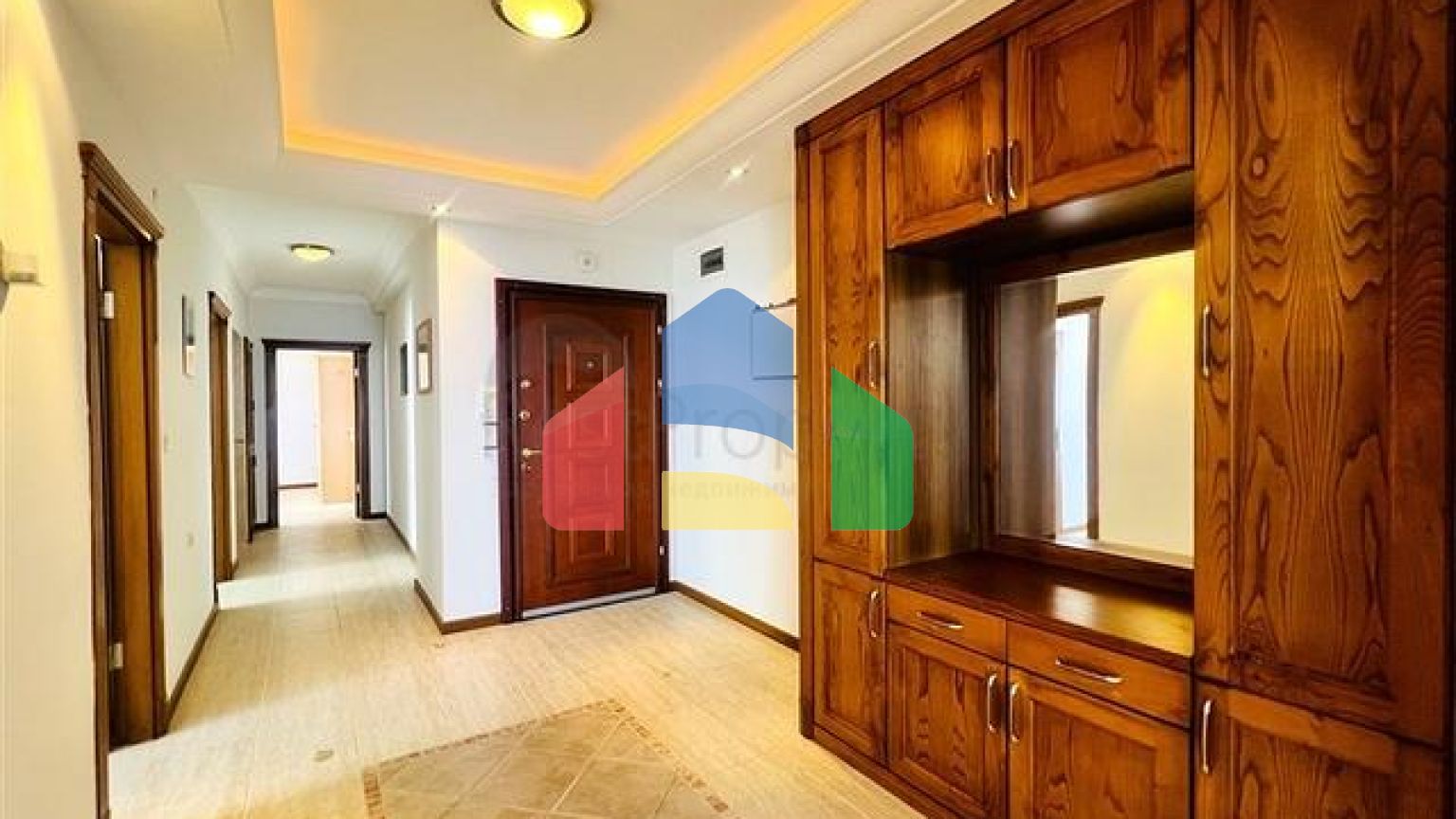 Квартира планировкой 3+1 с безупречным видом на Средиземное море