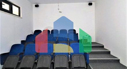 Меблированная квартира 1+1 с видом на море и на горы в районе Махмутлар