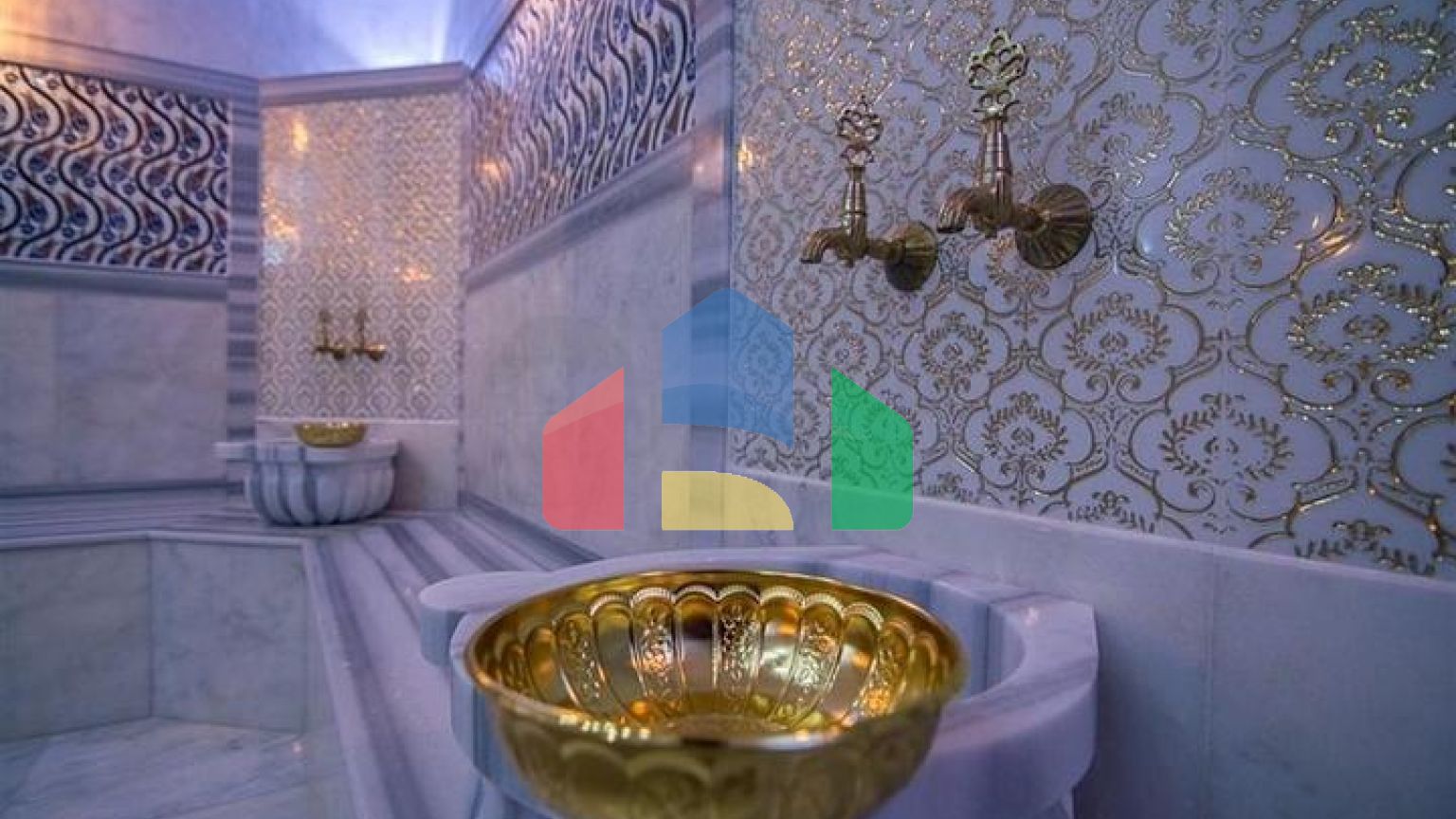 Меблированная квартира 1+1 с видом на море и на горы в районе Махмутлар