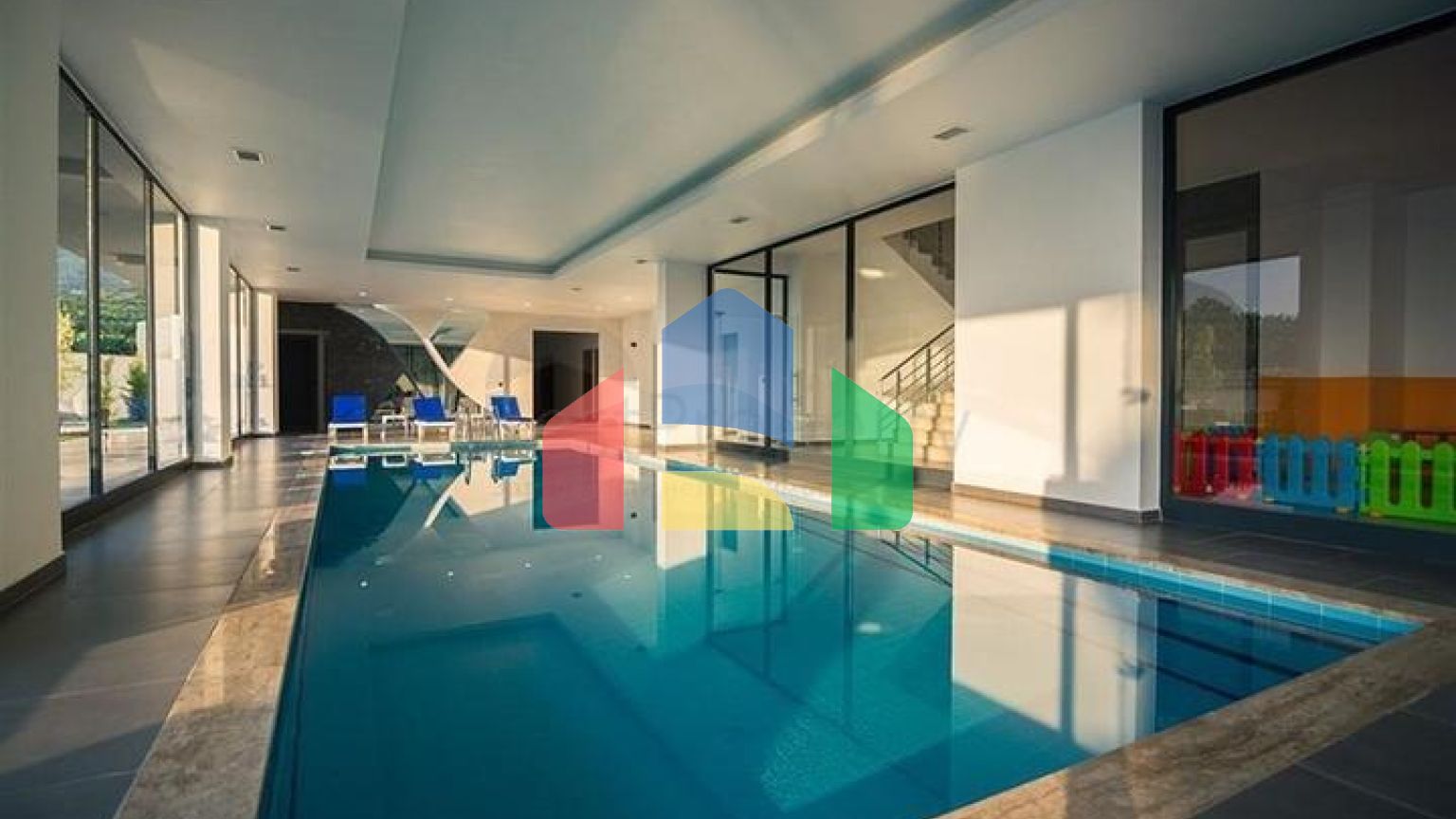 Меблированная квартира 1+1 с видом на море и на горы в районе Махмутлар