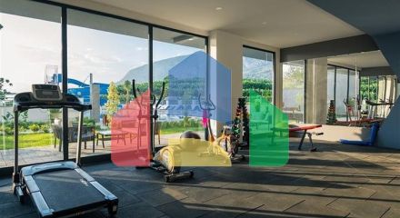 Меблированная квартира 1+1 с видом на море и на горы в районе Махмутлар