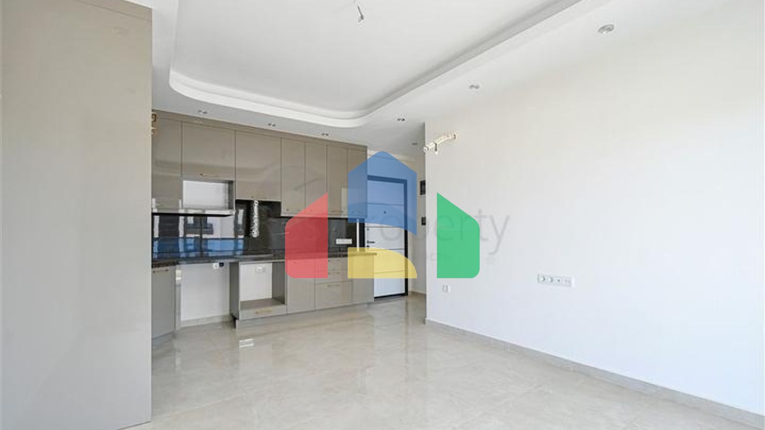 Стильная квартира с полной инфраструктурой в самом центре Махмутлара