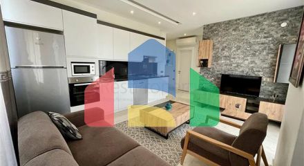 Two-bedroom apartment 20 m from the sea